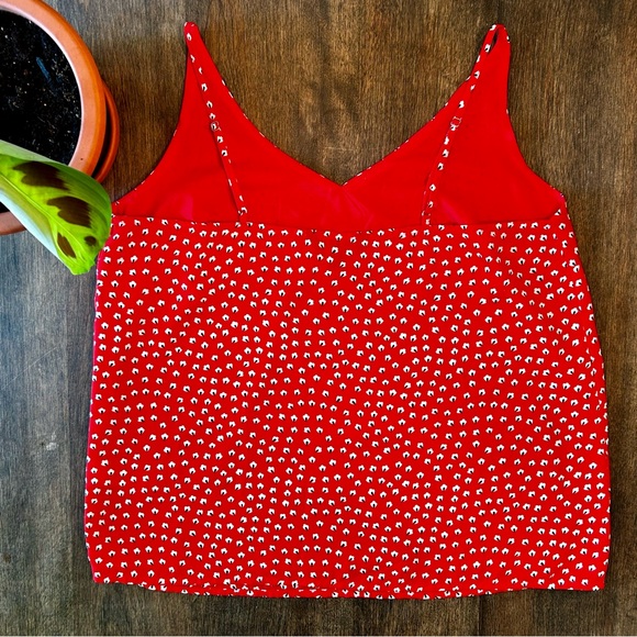 [EUC] BANANA REPUBLIC | Classic Red Floral Sleevless Blouse | Medium | Women - Picture 2 of 9